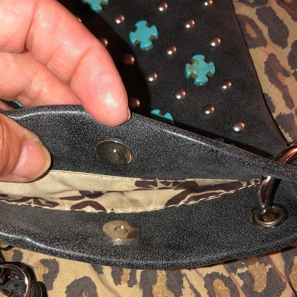 SS Fashion faux leather crossbody very dark gray black turquoise studded crosses - Picture 11 of 16